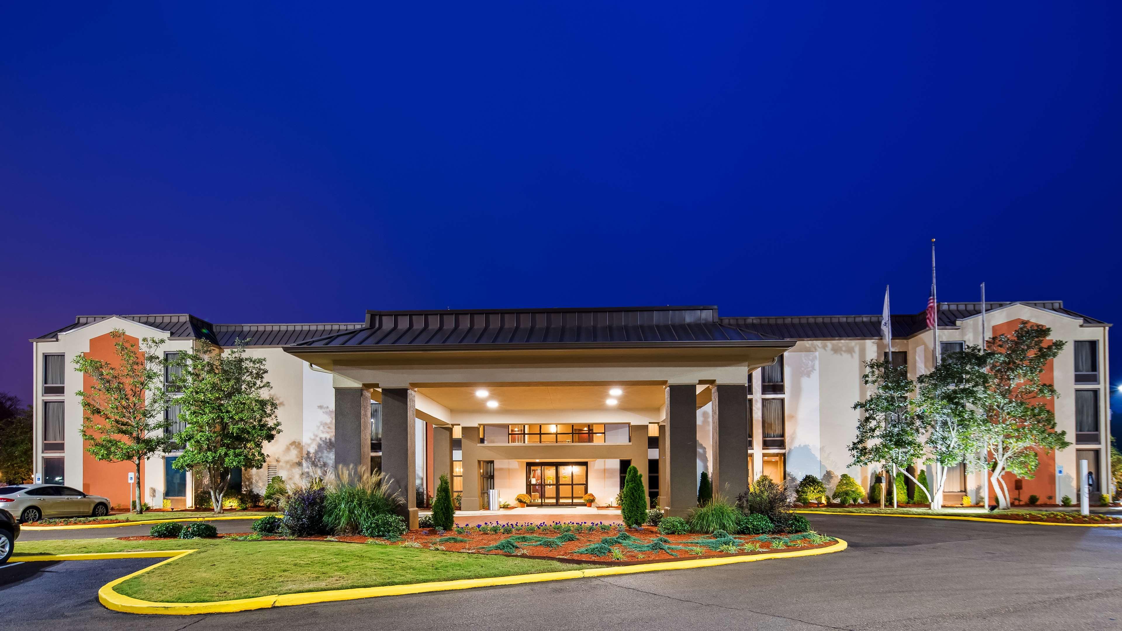 Best Western New Albany Hotel Exterior photo